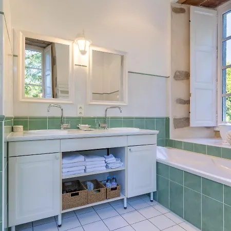 Chateau De La Marronniere 3*