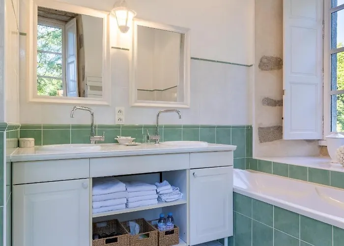 Chateau De La Marronniere 3*